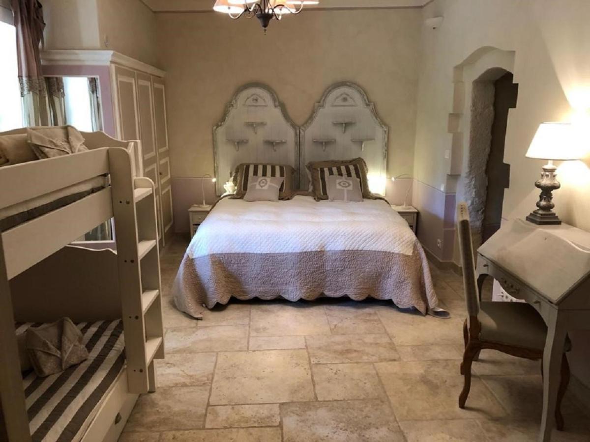 Domaine De La Tourelle Orgon Екстериор снимка
