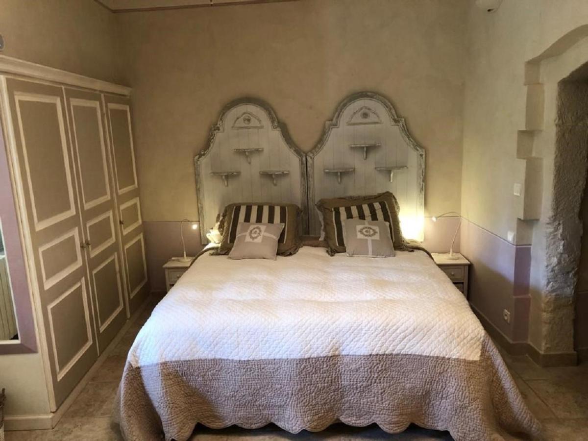 Domaine De La Tourelle Orgon Екстериор снимка